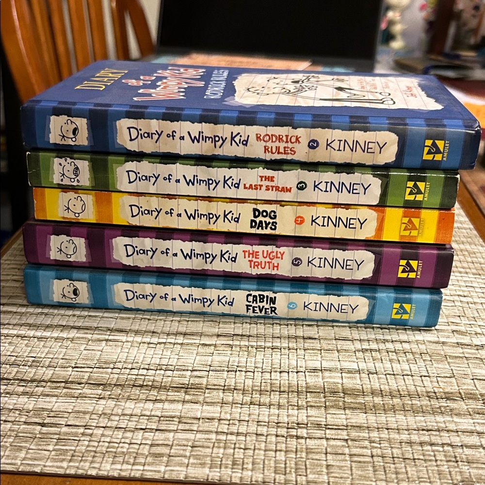 Diary of a Wimpy Kid books set of 5, book #2 to 6 ~ EUC